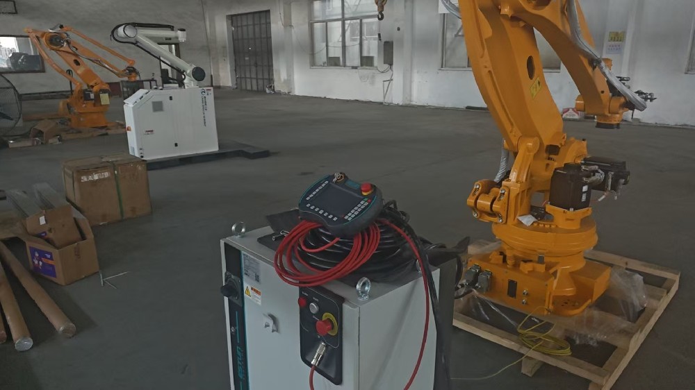 桶装水码垛机器人省钱省力省心！